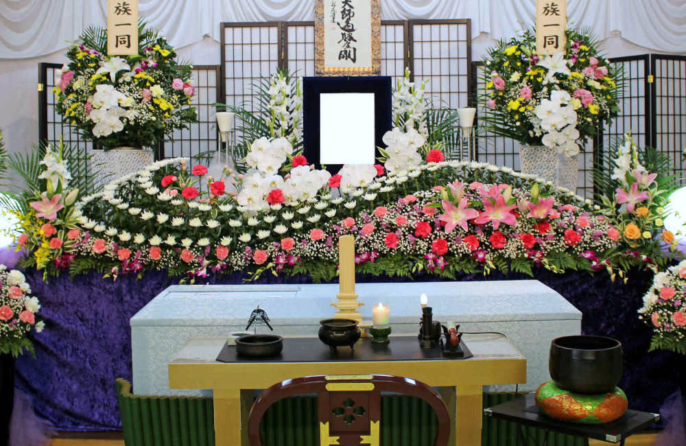 家族葬セットプラン55の祭壇(PC画像)
